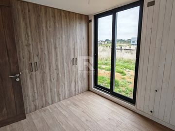 CASA NUEVA EN CONDOMINIO SENDEROS DEL BOSQUE, LLANQUIHUE