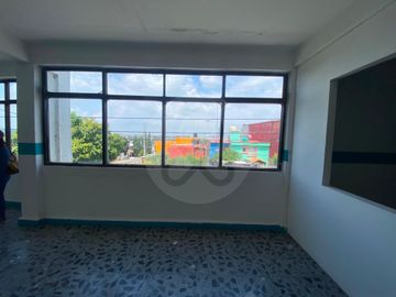 Casa uso de suelo en venta en Colinas del Lago