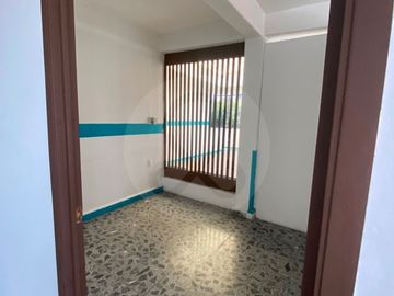 Casa uso de suelo en venta en Colinas del Lago