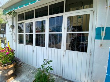 Casa uso de suelo en venta en Colinas del Lago