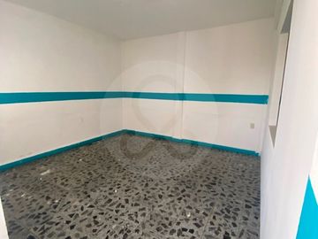 Casa uso de suelo en venta en Colinas del Lago