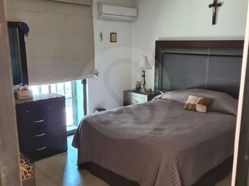 Casa en condominio en venta en Residencial Oasis