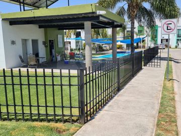 Casa en condominio en venta en Residencial Oasis