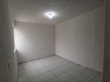 Se vende casa de 3 recamaras en Jardines de la Hacienda, Tonalá, Jalisco. $1,435,000