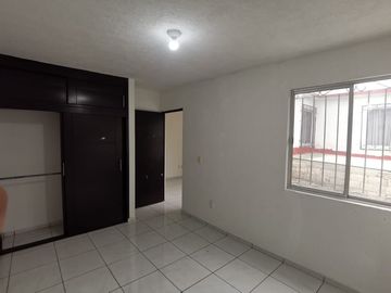 Se vende casa de 3 recamaras en Jardines de la Hacienda, Tonalá, Jalisco. $1,435,000
