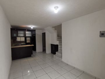Se vende casa de 3 recamaras en Jardines de la Hacienda, Tonalá, Jalisco. $1,435,000