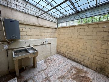 Se vende casa de 3 recamaras en Jardines de la Hacienda, Tonalá, Jalisco. $1,435,000