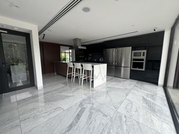 Casa  en venta en Yucatán Country Club ¨CASA MULIX”