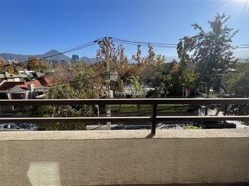 Departamento en Venta en Metro Manquehue | Departamento venta 3D2B y servicios buen precio | Las Condes