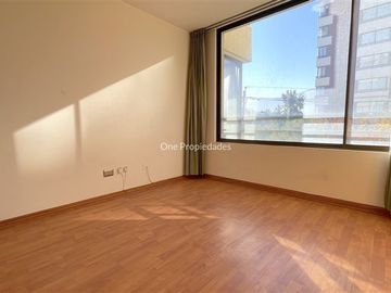 Departamento en Venta en Metro Manquehue | Departamento venta 3D2B y servicios buen precio | Las Condes