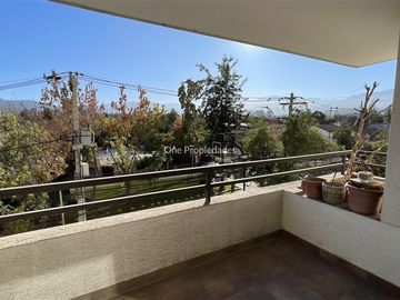 Departamento en Venta en Metro Manquehue | Departamento venta 3D2B y servicios buen precio | Las Condes
