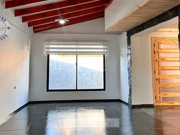 Casa en Venta en Pasaje 4 N° 297. Villa El Canelo
