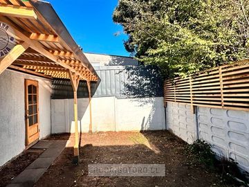 Casa en Venta en Pasaje 4 N° 297. Villa El Canelo