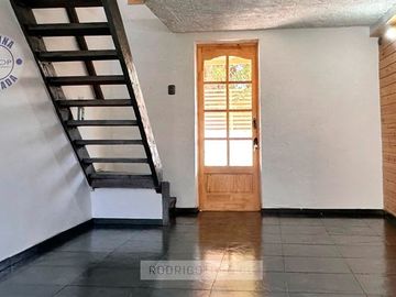Casa en Venta en Pasaje 4 N° 297. Villa El Canelo