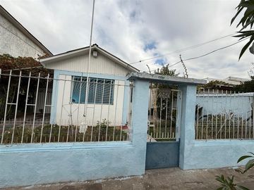 Casa en Venta en 9 de enero 02752