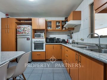 Venta de Casa en Condominio, excelente conectividad en Sector Quebrada de Macul, Peñalolén