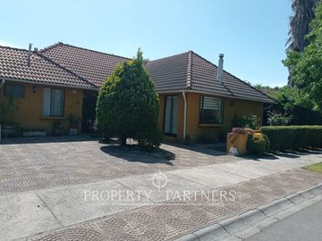 Oportunidad Rebajada hermosa casa en condominio Lo Herrera 180/812 mtrs2