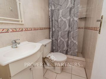 Casa con buen terreno en tranquilo barrio de Las Condes