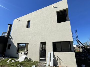 Casa San Sebastian 5 ambientes