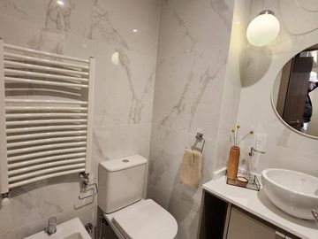 VENTA DEPARTAMENTO 2 AMBIENTES CON BALCON AMOBLADO EN NUÑEZ