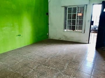 PH EN VENTA 2 AMB CON PATIO EN AV ROLON AL 2000 BECCAR