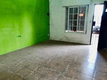 PH EN VENTA 2 AMB CON PATIO EN AV ROLON AL 2000 BECCAR