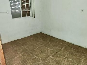 PH EN VENTA 2 AMB CON PATIO EN AV ROLON AL 2000 BECCAR