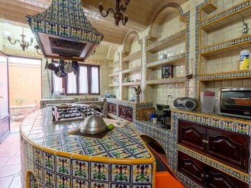 VENTA DE RESIDENCIA ESTILO NEOCLASICO MEXICANO EN PUEBLA