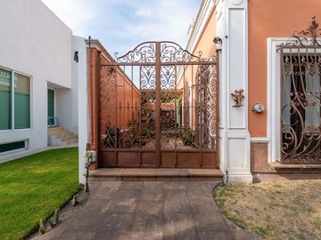VENTA DE RESIDENCIA ESTILO NEOCLASICO MEXICANO EN PUEBLA