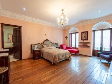 VENTA DE RESIDENCIA ESTILO NEOCLASICO MEXICANO EN PUEBLA