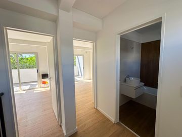 Duplex en venta 4 ambientes en Castelar- A Estrenar