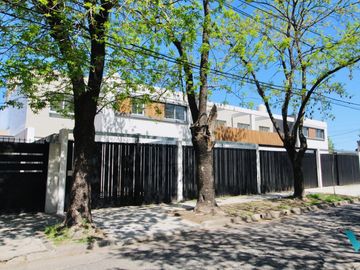 Duplex en venta 4 ambientes en Castelar- A Estrenar