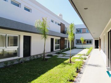 Duplex en venta 4 ambientes en Castelar- A Estrenar