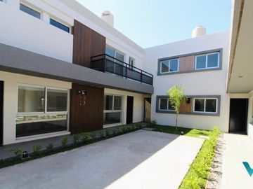 Duplex en venta 4 ambientes en Castelar- A Estrenar