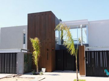 Duplex en venta 4 ambientes en Castelar- A Estrenar