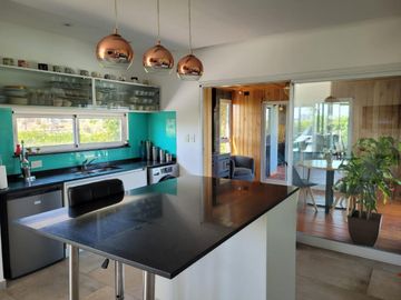 Hermosa casa en Área 8, Barrio San Sebastián