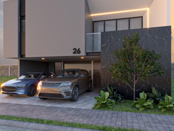 Preciosa Casa en venta con 5 recámaras en Lomas de Angelópolis