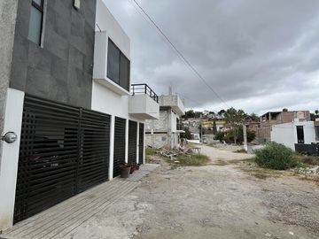 CASA EN VENTA EN LA COLONIA JARDINES DE BUENA VISTA