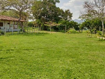 FINCA EN VENTA EN MONTENEGRO/ARMENIA
