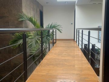 Casa en venta en vista real country club. 2