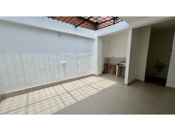 Casa esquinera de un piso en venta - Barrio La Italia Palmira Valle