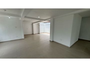 Casa esquinera de un piso en venta - Barrio La Italia Palmira Valle