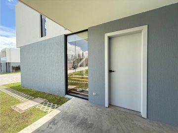 Tumbaco, Casa en Venta, 161.65m2, 4 Habitaciones