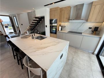 Tumbaco, Casa en Venta, 161.65m2, 4 Habitaciones