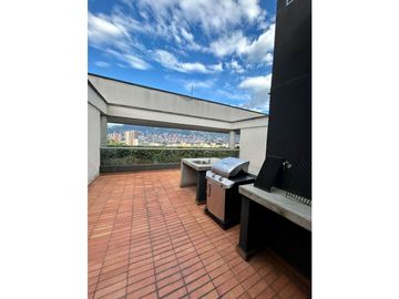 Apartamento para la venta en la Loma de los Bernal