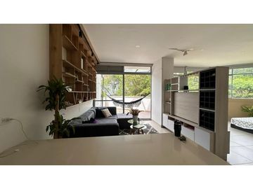 Apartamento para la venta en la Loma de los Bernal