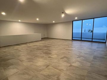 CASA EN VENTA PARQUE FORESTA LOMAS DE ANGELOPOLIS