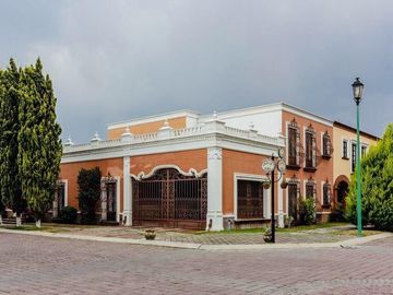 RESIDENCIA EN VENTA PUERTA DE HIERRO PUEBLA