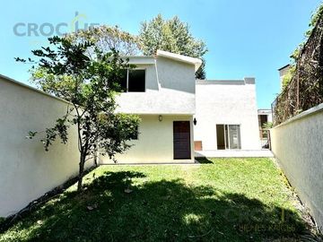 Casa en Magnolias con Jardín , Fraccionamiento, Coatepec Veracruz