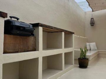 CASA 2 RECAMARAS REMODELADA/ REVENTA/ JACUZZI/ AREA GRIL .